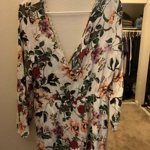 Floral romper size Large